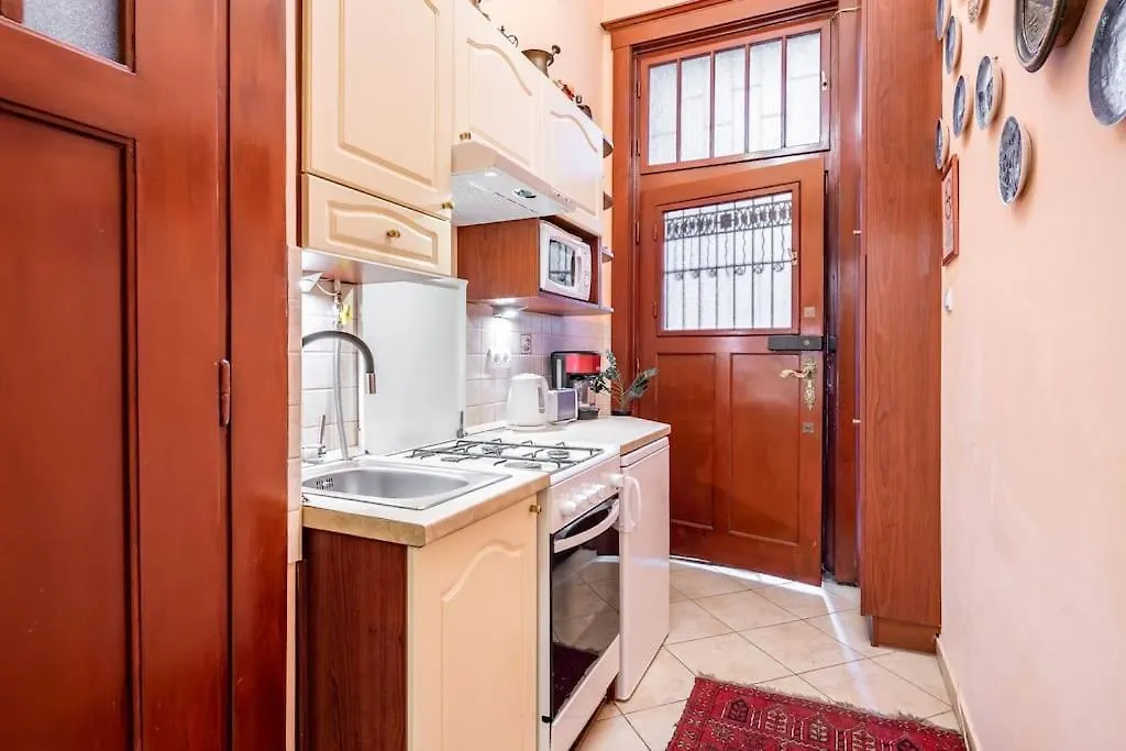 Ultra Central Location Budapest Apartment