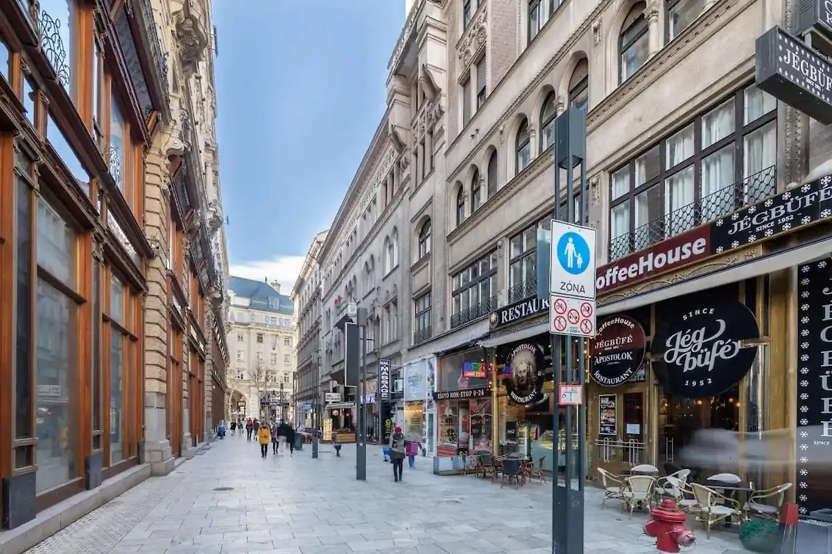 Lägenhet Ultra Central Location Budapest